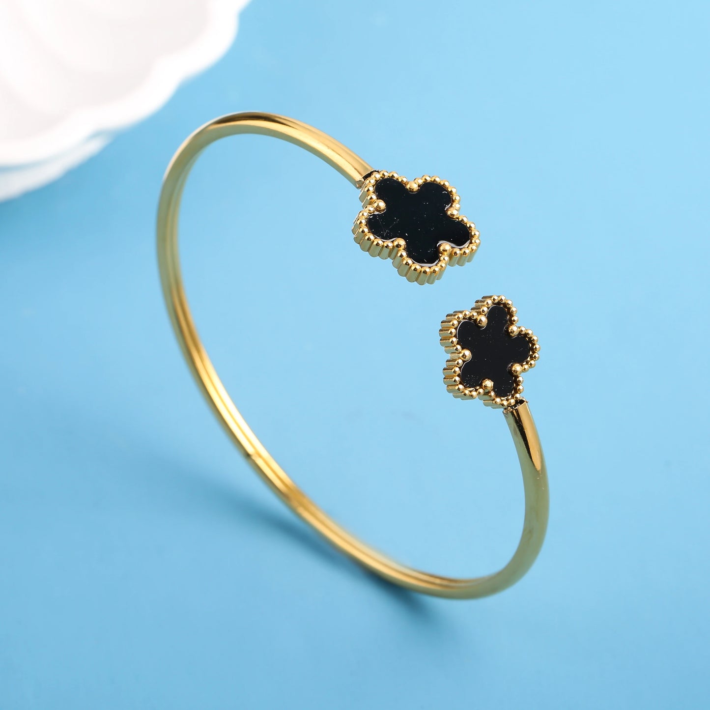 Pulsera Flor de Cinco Hojas