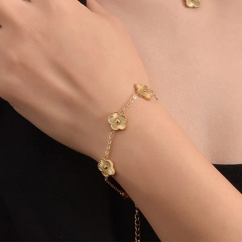 Pulsera Flor Romántica